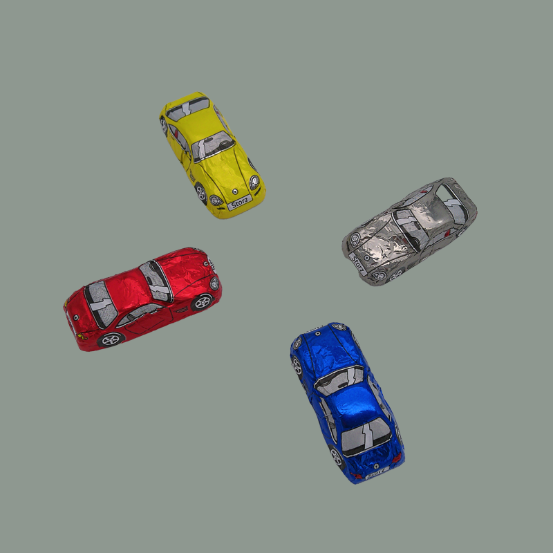 Rennautos aus Vollmilchschokolade