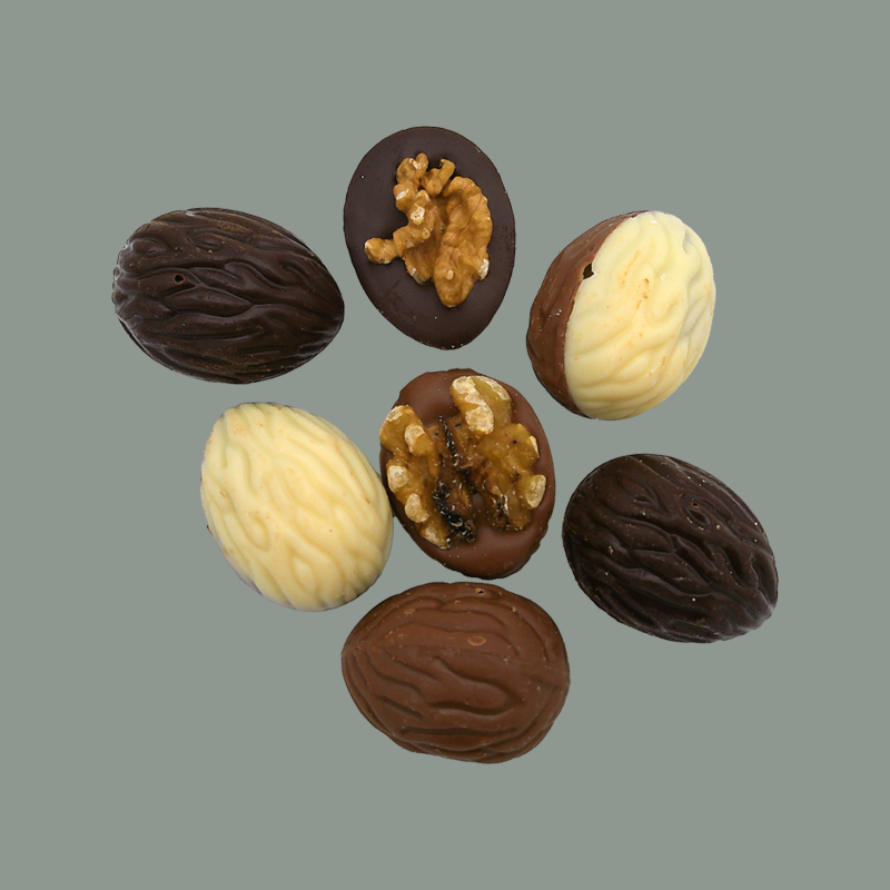 Schokoladen-Walnüsse mit Nougatfüllung