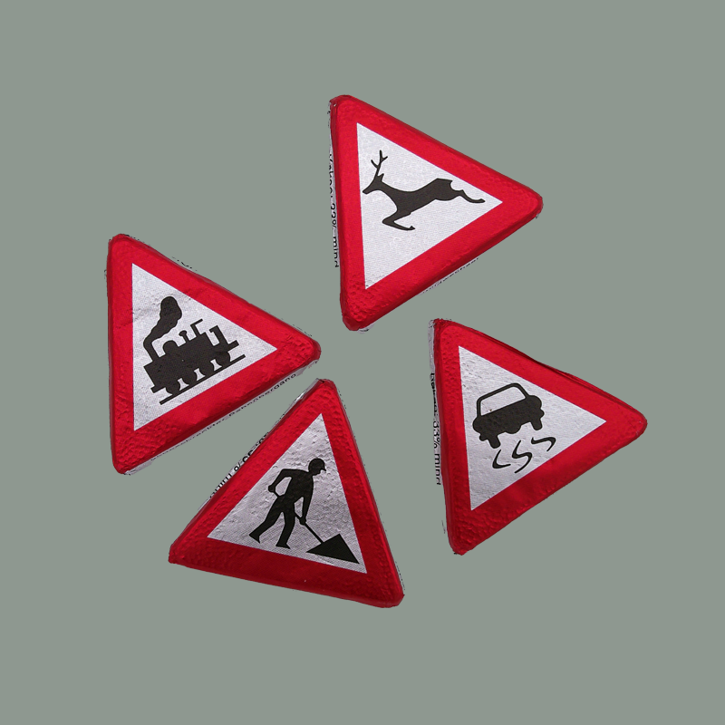 Strassenschilder Schoko-Dreiecke